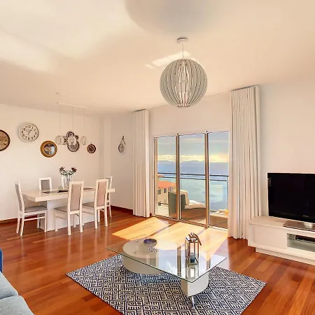 Time House By Lovelystay Apartamento