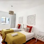Time House By Lovelystay Apartment *