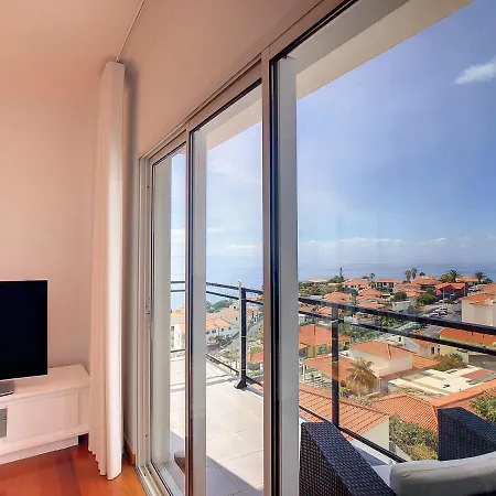 Time House By Lovelystay Apartment