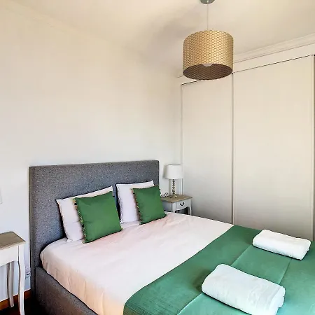 Time House By Lovelystay Apartament