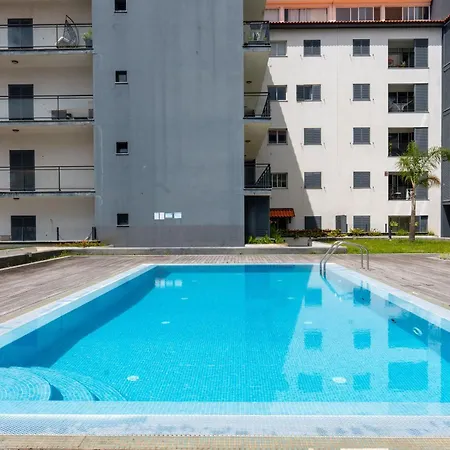 Time House By Lovelystay Apartment