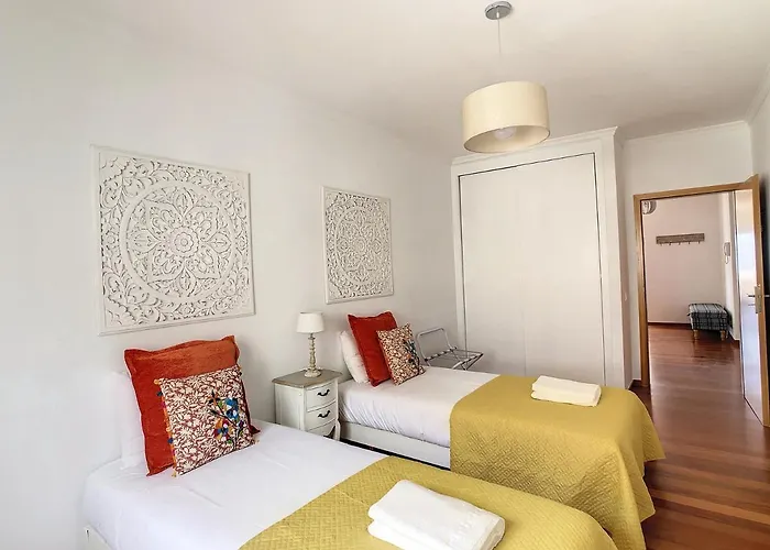 Time House By Lovelystay Apartment