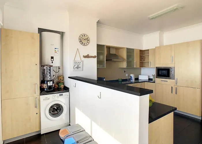 Time House By Lovelystay Apartment