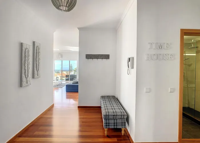 Time House By Lovelystay * Canico (Madeira)