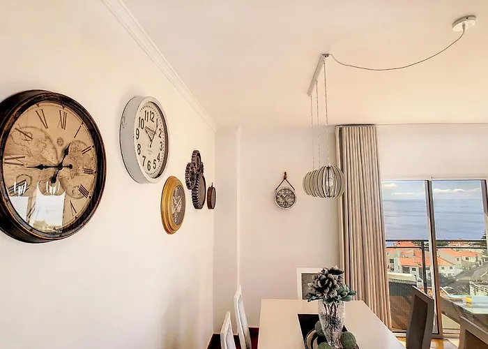 Time House By Lovelystay Apartment